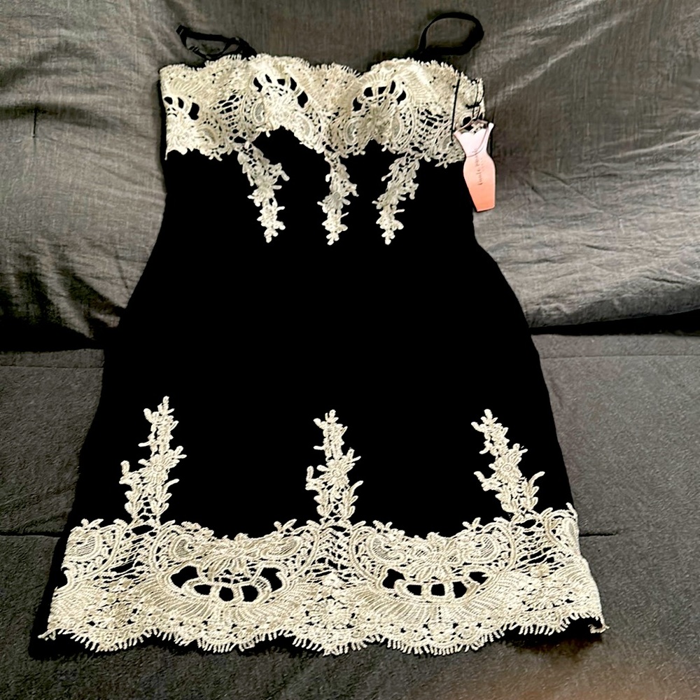 Form fitting cocktail dress